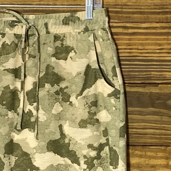 Cato Skirts - Picture 3 of 10